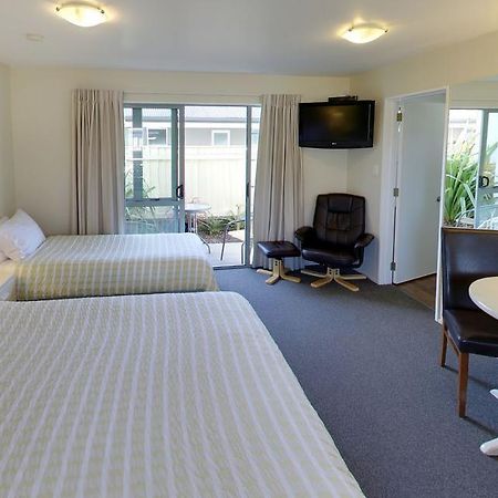 Westport Spa Motel Esterno foto