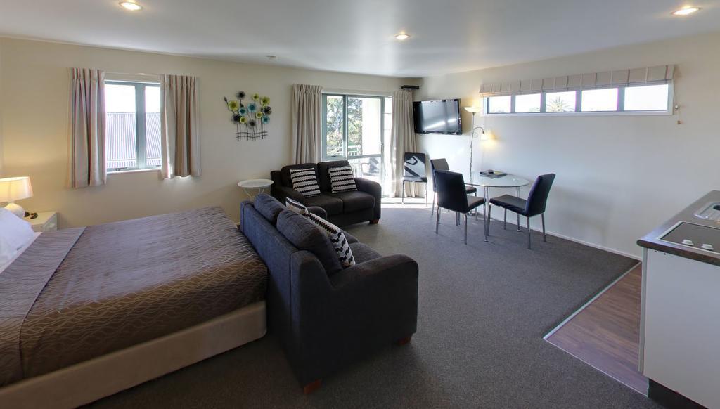Westport Spa Motel Esterno foto