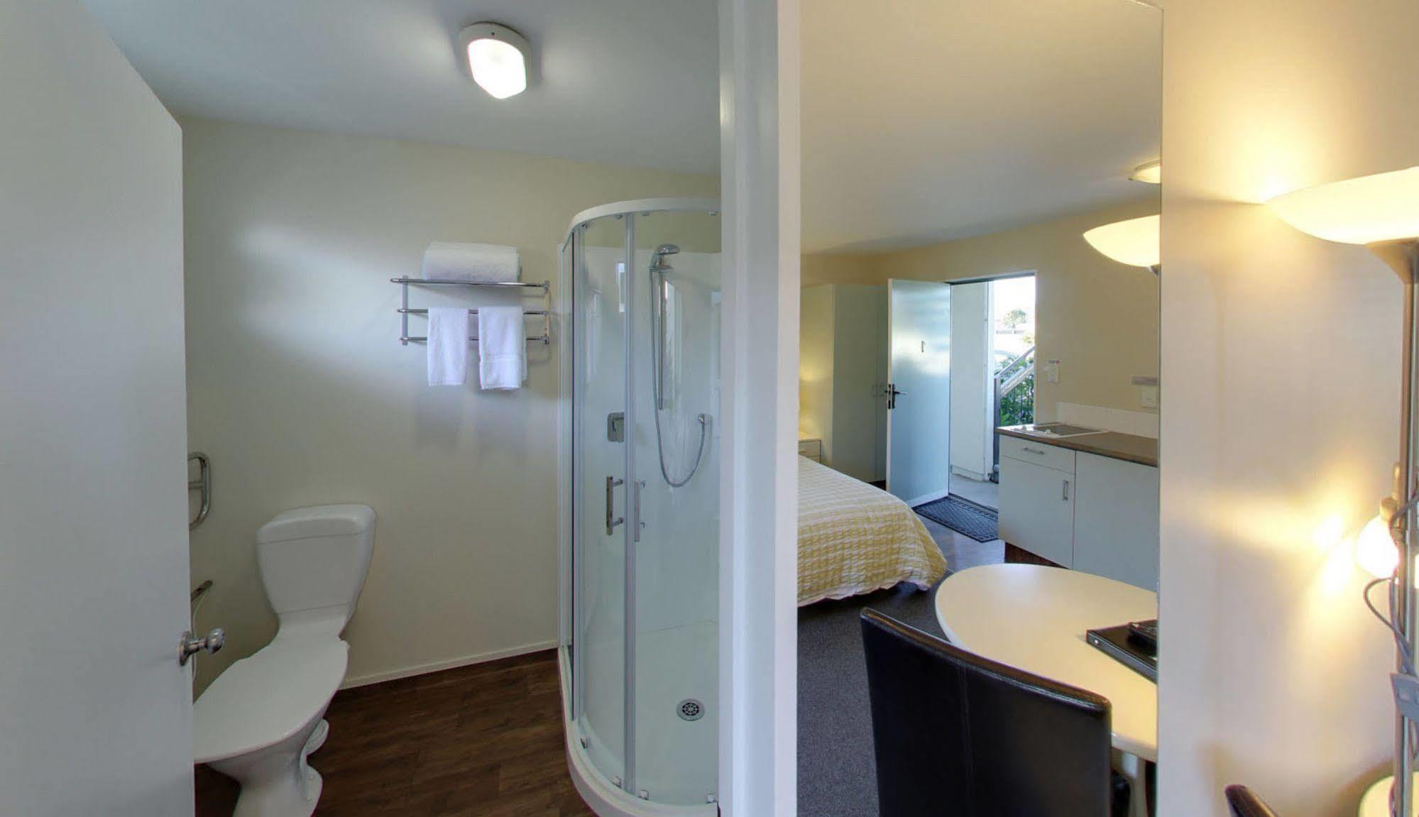 Westport Spa Motel Esterno foto