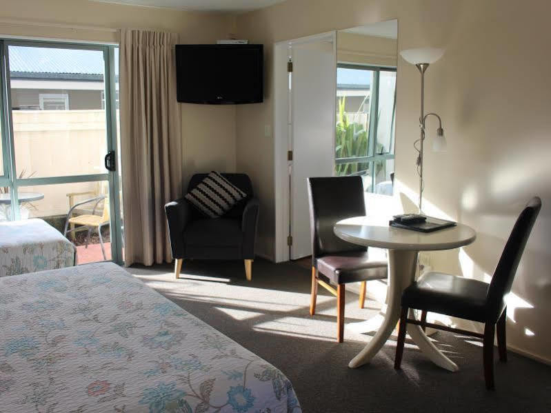 Westport Spa Motel Esterno foto